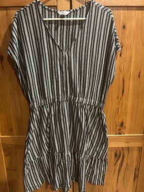 Time and Tru Black and White Striped V-Neck Mini Dress